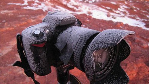 Jak zmniejszyć szumy w aparacie? Zamrozić go! 1