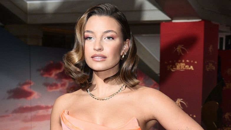 Julia Wieniawa pozuje w prześwitującej bieliźnie 