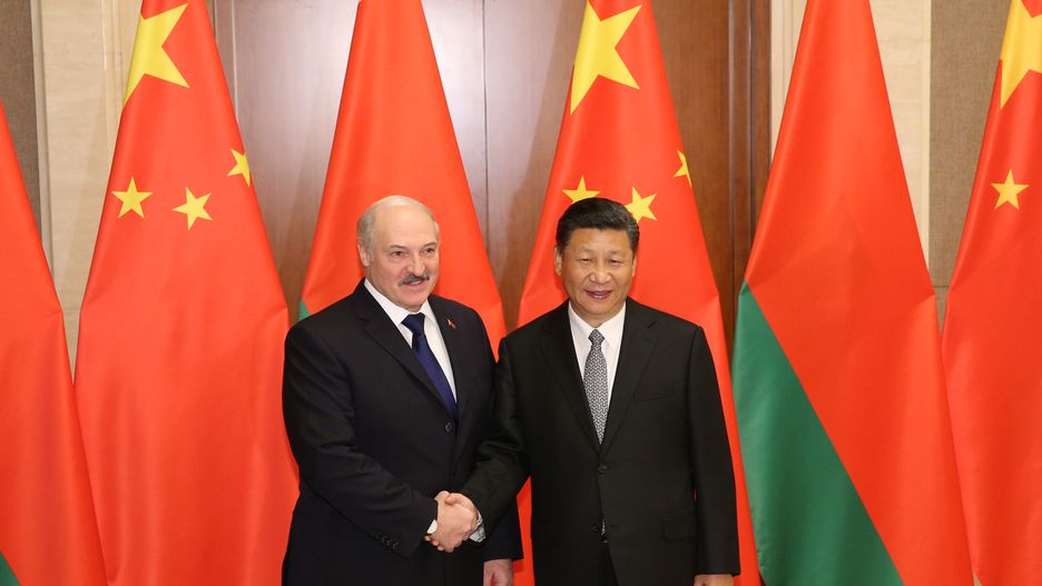  Xi Jinping, przywódca Chin i Aleksandr Łukaszenka, dyktator Białorusi