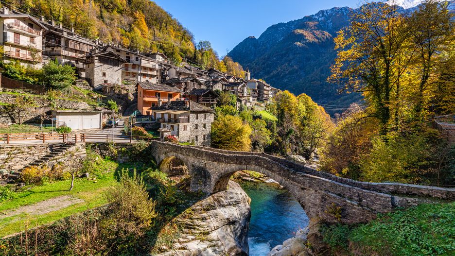 Dolina Aosty znajduje się w północno-zachodnich Włoszech