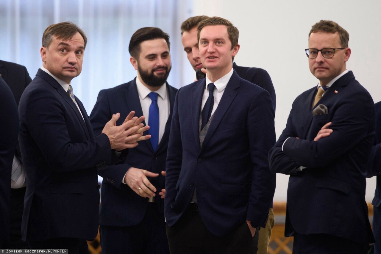 "Skruszony świadek koronny" sypie. W PiS już mają gotowy przekaz