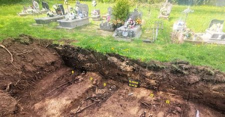 Ponure odkrycie na Dolnym Śląsku. Masowy grób z czasów II wojny światowej