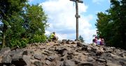18 km jedną z najpiękniejszych tras w Polsce. Skalne rumowiska i wspaniałe widoki