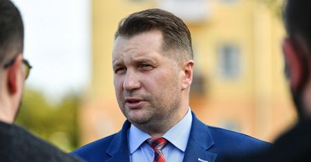 Tak żyje Przemysław Czarnek. Jego dom "ocieka luksusem"