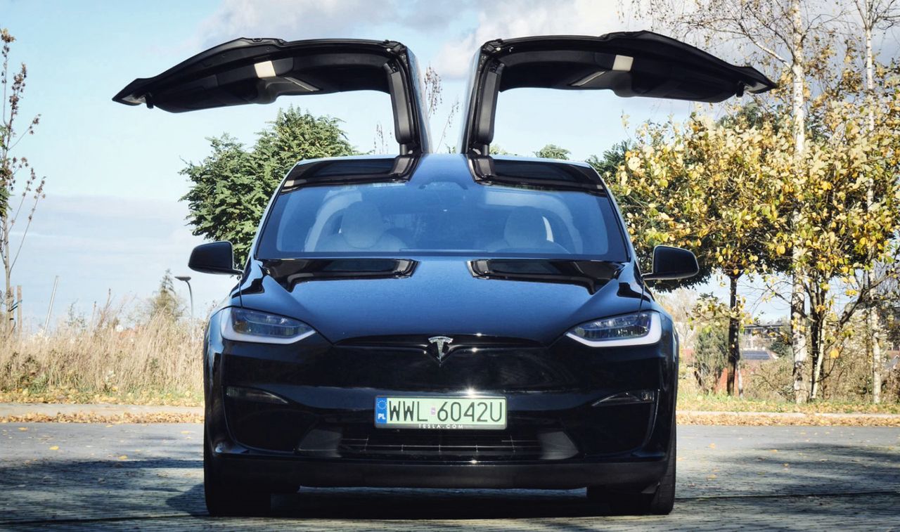 Tesla Model X Plaid