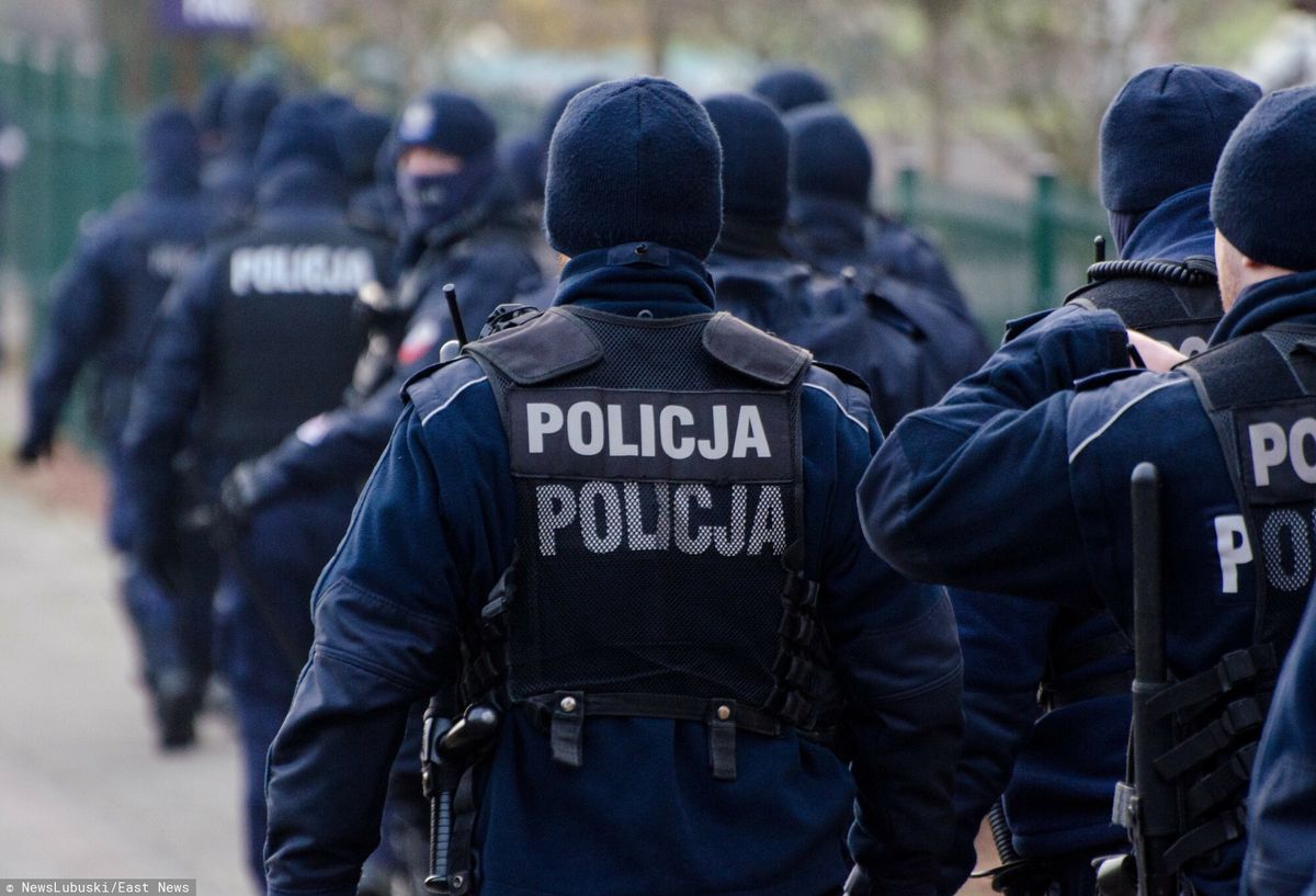 Funkcjonariusze Biura Spraw Wewnętrznych Policji zatrzymali pracownika krakowskiej komendy wojewódzkiej (zdjęcie ilustracyjne)