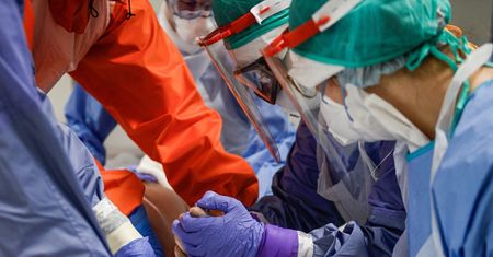 Koronawirus: raport Ministerstwa Zdrowia, przoduje woj. małopolskie