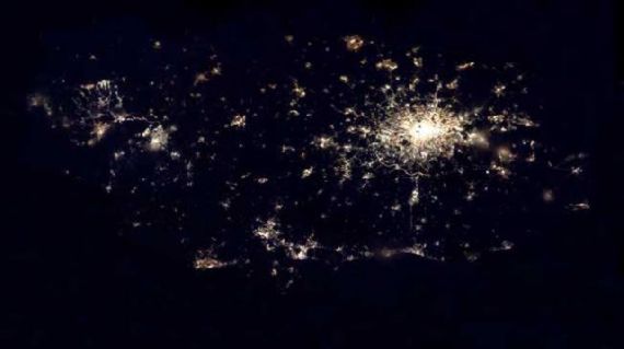 20 miast widzianych nocą z kosmosu 11