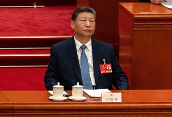 "Stanowczo się sprzeciwiamy". Chiny reagują na nową umowę handlową Trumpa