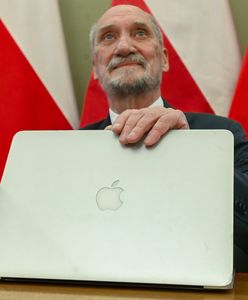 Macierewicz agentem? Tusk też? [OPINIA]