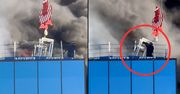 Dramatyczne sceny na dachu biurowca. Mężczyzna uwięziony w płomieniach