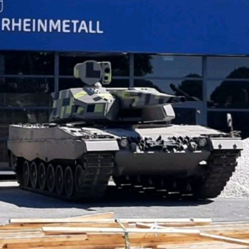 Skyranger 35 tower mounted on the chassis of a Panzer 87 (Leopard 2) tank.