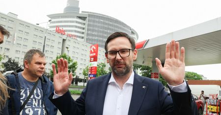 "Złoty spadochron" dla Daniela Obajtka? "Czeka jedno wolne miejsce"