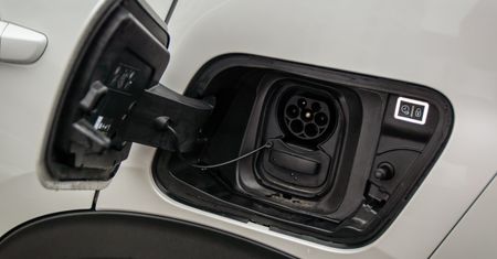 Będzie nowy program dofinansowania do elektryków. Dopłata nawet do 40 tys. zł