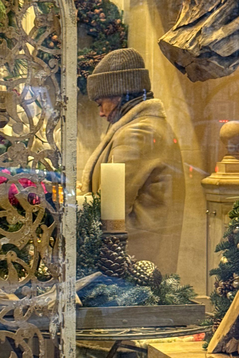 Anna Mucha w kwiaciarni