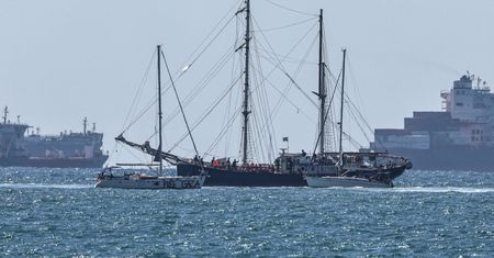 Kolejni aktywiści Globalnej Flotylli Sumud deportowani do Turcji