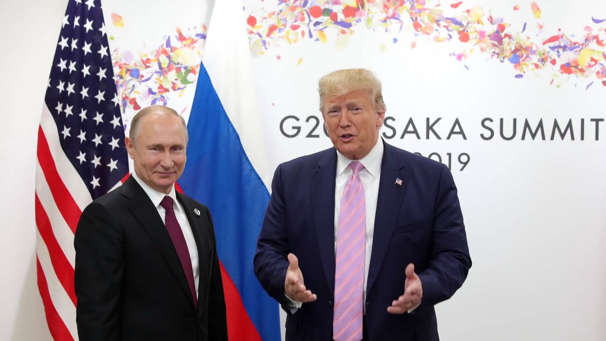 Władimir Putin i Donald Trump w 2019 roku