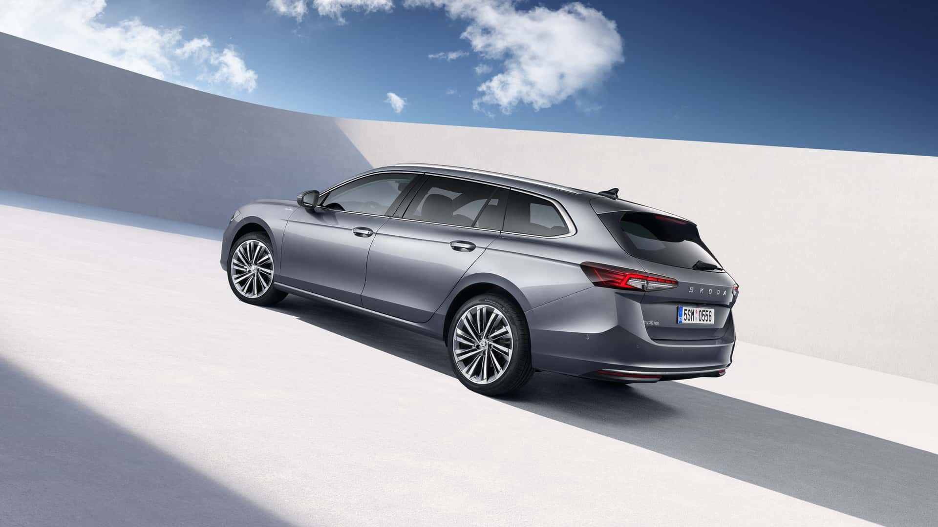 Nowa Škoda Superb