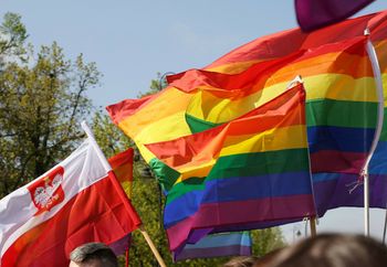 Co Polacy sądzą o transkrypcji małżeństw jednopłciowych? Jest nowy sondaż