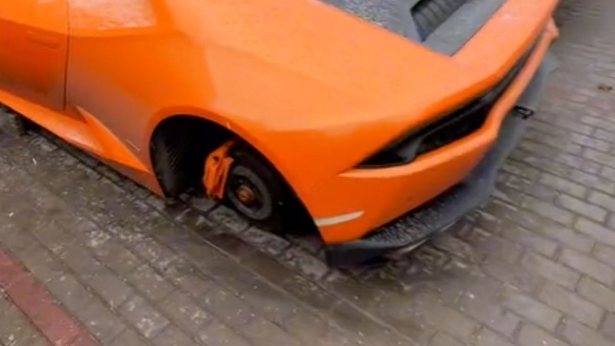Lamborghini zostało rozgrabione