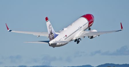 Piloci linii lotniczych Norwegian kontynuowali strajk