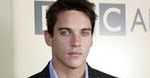Jonathan Rhys Meyers do znanych osób: Przestańcie narzekać