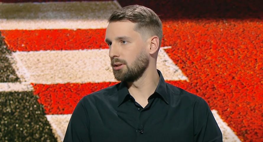 Setki skarg na Polsat po programie o znanym youtuberze. "Brak bezstronności"