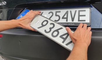 Będą odwrócone tablice rejestracyjne. Ministerstwo ma już projekt