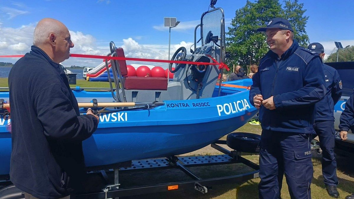 Policjanci z Radziejowa mają nową łódź