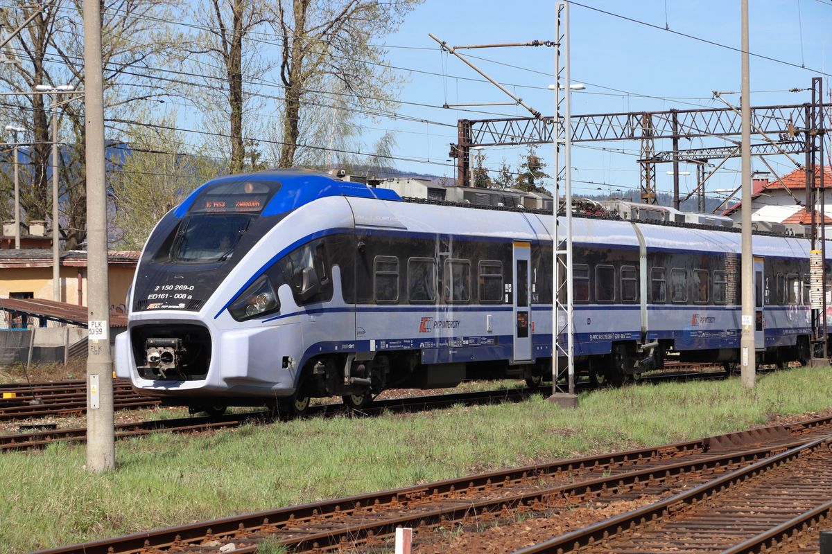 W noc zmiany czasu w trasie będzie 14 pociągów PKP Intercity