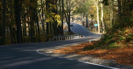 Remonty dróg. W tym roku państwo dołoży miastom i powiatom 336 mln zł