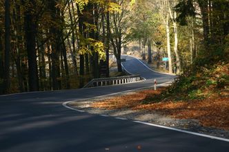 Remonty dróg. W tym roku państwo dołoży miastom i powiatom 336 mln zł