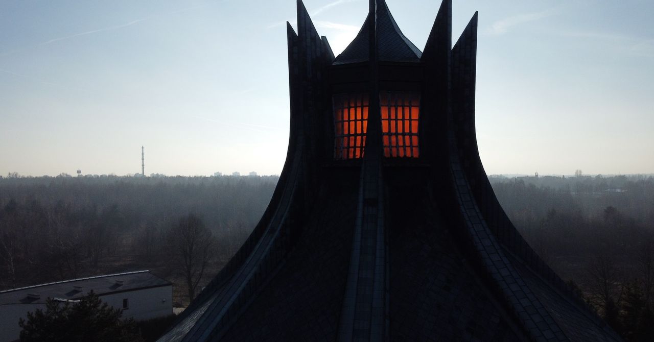 Mordor w Częstochowie. Tak wygląda architektoniczna zagadka