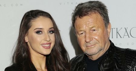RZADKI WIDOK: Patrycja Tuchlińska upamiętnia moment, gdy Józef Wojciechowski PCHA WÓZEK (FOTO)