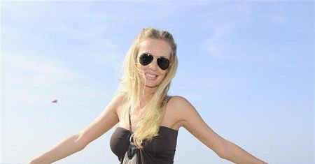 Polska prezenterka szokuje obuwiem. FOTO