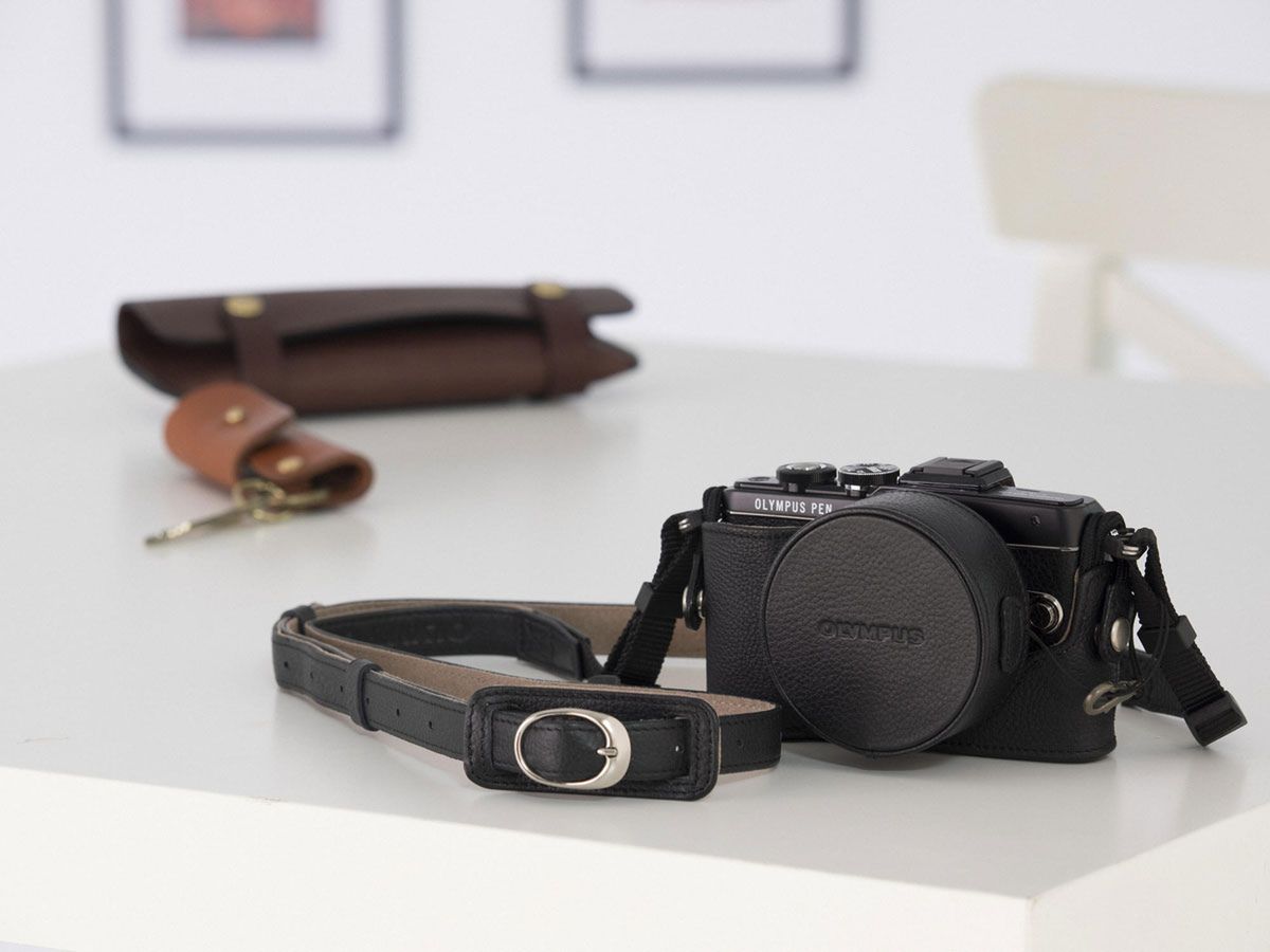 Olympus PEN E-PL7 - elegancki bezlusterkowiec do zdjęć selfie 18