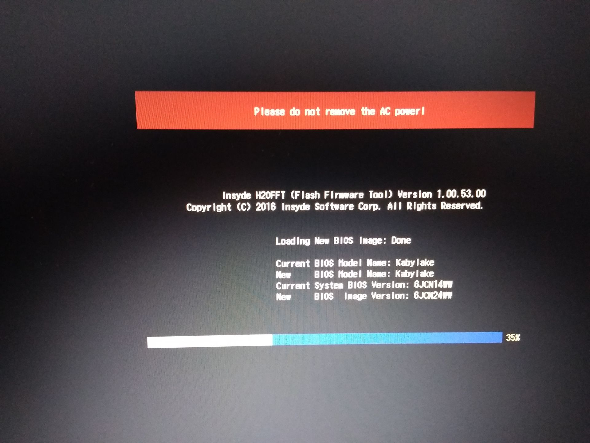 Dostawcą UEFI w laptopach Lenovo jest firma Insyde.