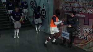 Wymowna reakcja policjanta. Zobacz, co zrobił piłkarz Realu na jego oczach