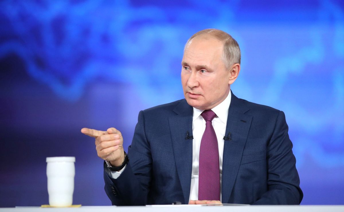 Eksperci nie mają wątpliwości, że celem polityki Władimira Putina jest destabilizacja sytuacji na Ukrainie (Photo by Kremlin Press Office / Handout/Anadolu Agency via Getty Images)
