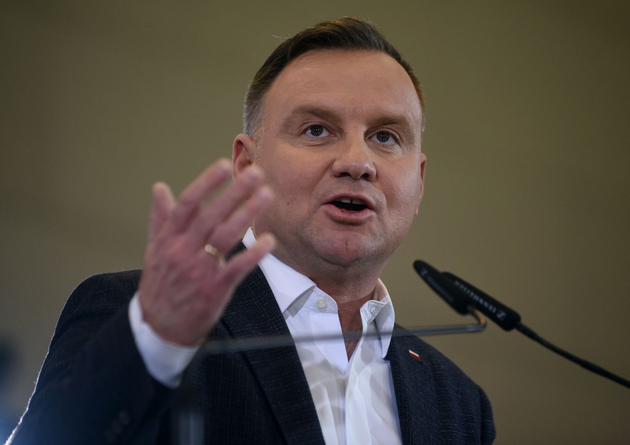 Turek, 20.02.2020. Prezydent Andrzej Duda na spotkaniu wyborczym z mieszkancami w hali widowiskowej.