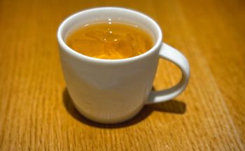 Wypij wieczorem, a sen przyjdzie szybko. Ulga w płynie