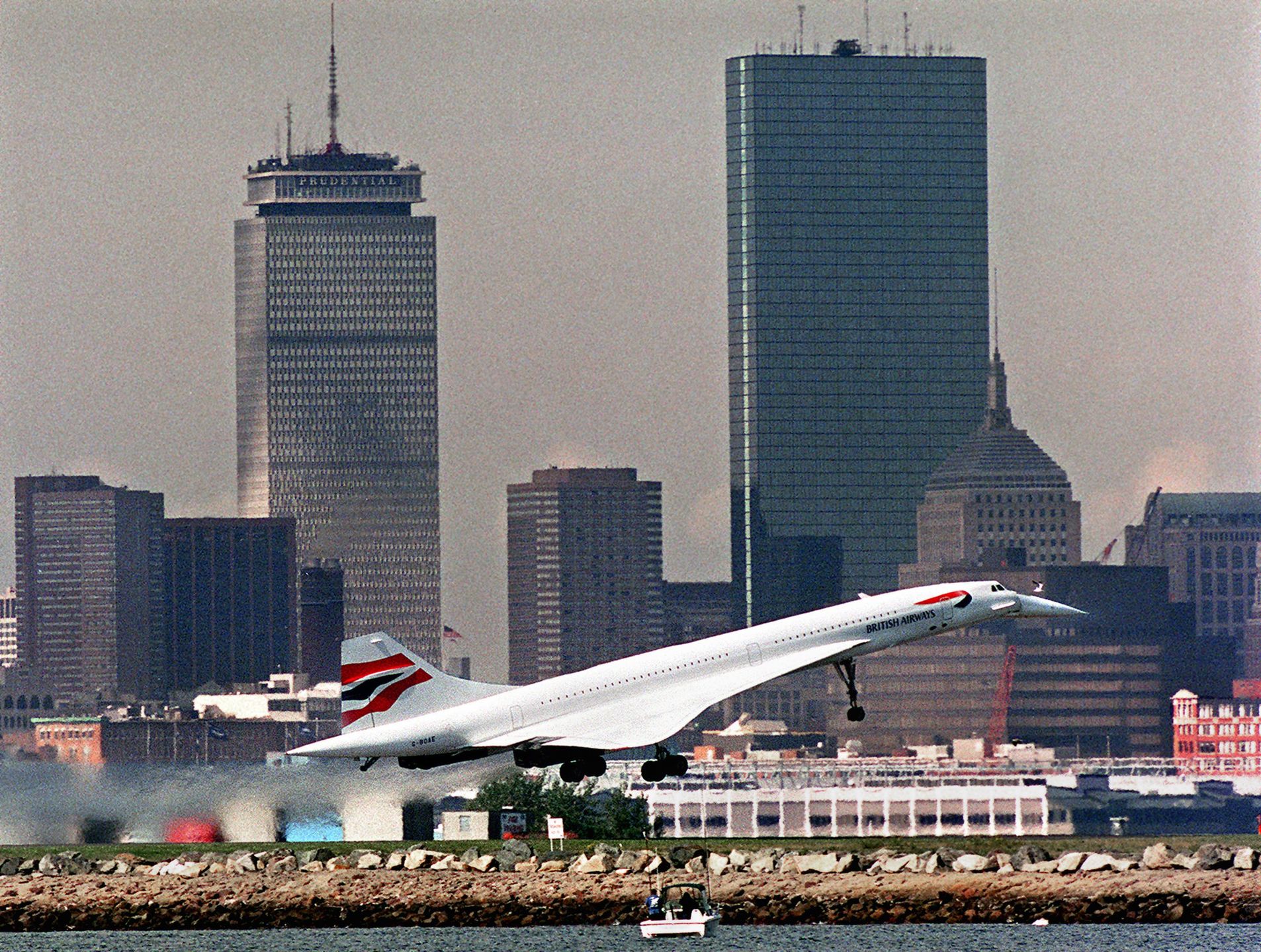 Concorde w barwach British Airways startujący z Bostonu