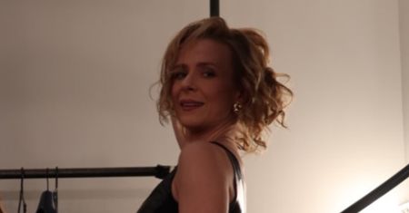 Szczuplutka Aneta Zając wdzięczy się niczym bogini w dopasowanej czarnej mini: "Coś wspaniałego" (FOTO)