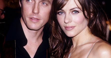 Liz Hurley topless. Ma dziś 56 lat i wygląda lepiej niż kiedykolwiek