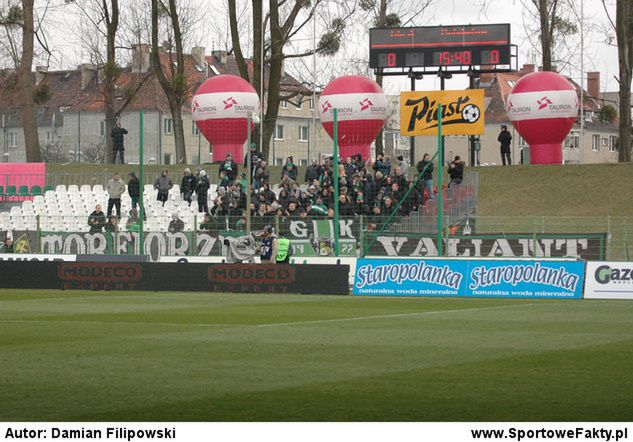 Kibice GKS-u na meczu we Wrocławiu