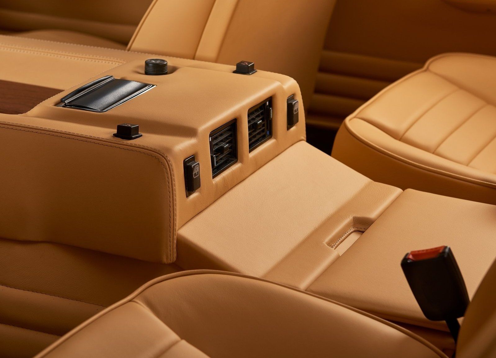 Lamborghini LM002