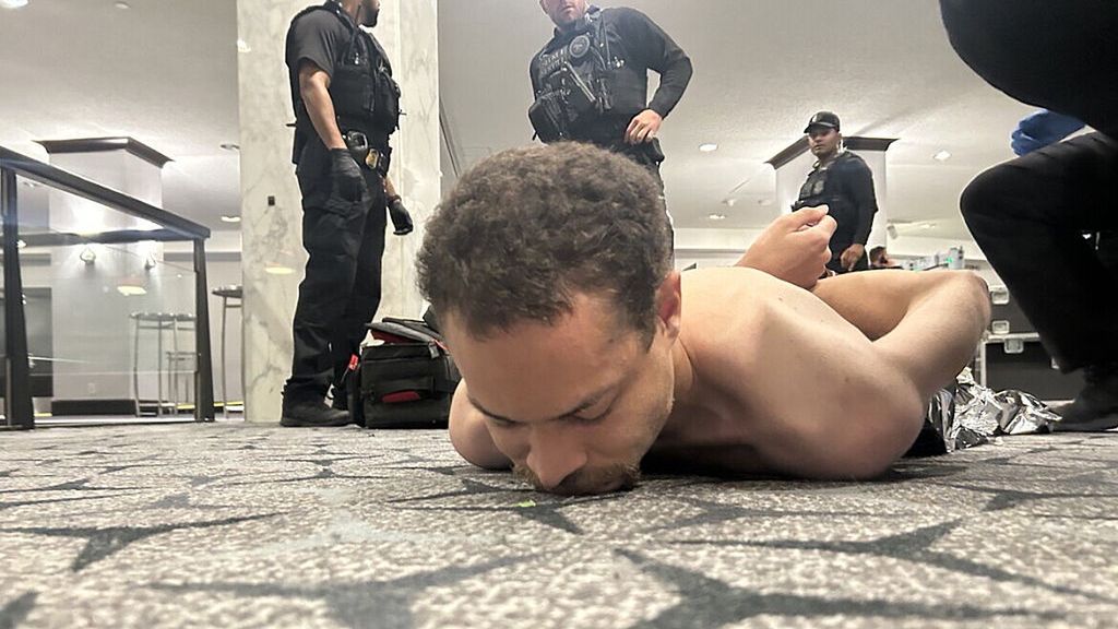 Zamach w hotelu Hilton. Siostra ujawniła historię sprawcy