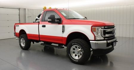 Ford F-250 z pakietem Highboy idealnie nawiązuje do historycznego modelu