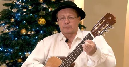 Arcybiskup Grzegorz Ryś nie do poznania. Wziął udział w wyjątkowej akcji