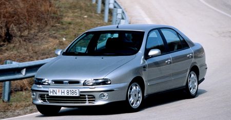 Starsze auta, które cenili taksówkarze. Te modele były wyjątkowe